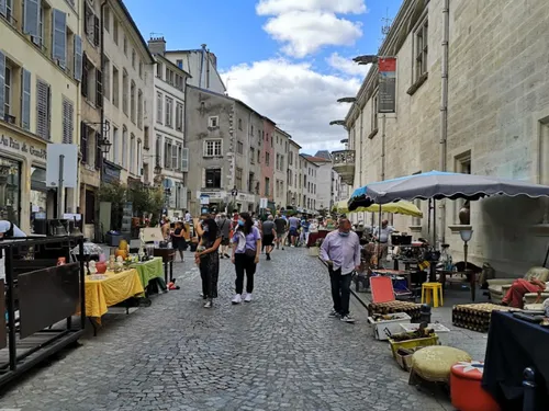 Les commerçants nancéiens se préparent au grand déballage 