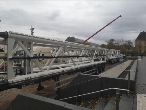 Metz : le début de grande manœuvre place de la république