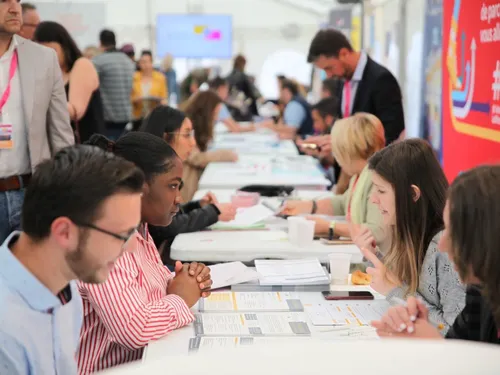 Le Village des Recruteurs évolue : plus d’opportunités pour...