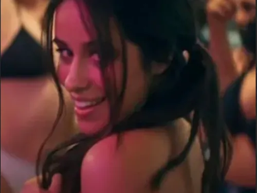 (CLIP) CAMILA CABELLO Ft. ED SHEERAN - Bam Bam