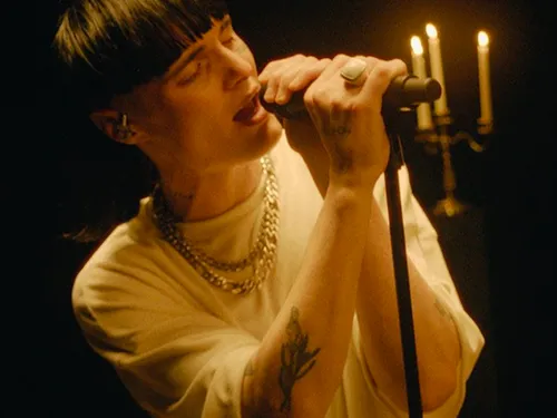 "SHINING LIGHT", Aimé Simone