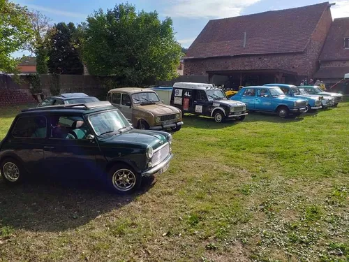 Rassemblement de Vieilles Voitures et Motos à Breitenbach 
