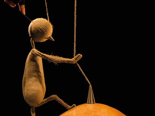 FICELLE : UNE ODYSÉE TISSÉE DE PETITS BOUTS…