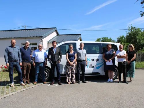 Norge et Tille : un mini bus pour les services enfance-jeunesse