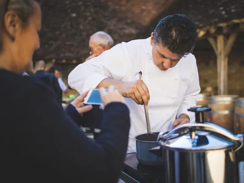 14 chefs se disputeront le titre de champion du monde des œufs en...