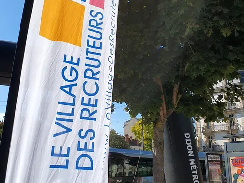 En vidéo : visite express du Village des recruteurs