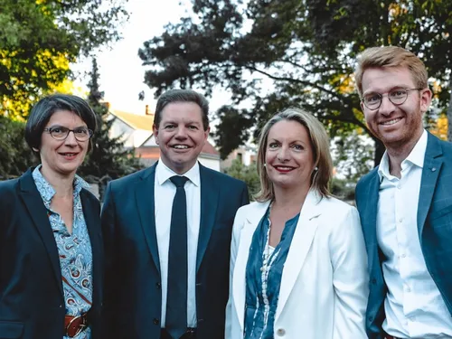 « Reconquête » de la place de la République : l’opposition réagit 