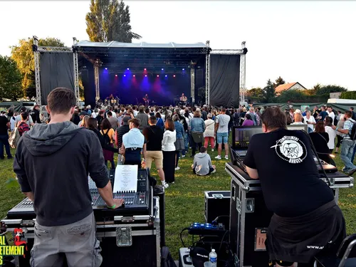 C’est parti pour le festival « Complètement Barges » 