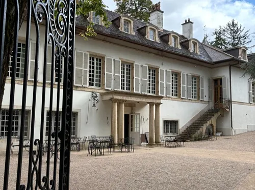 La ministre du Tourisme était ce dimanche à l'hôtel Bellevigne