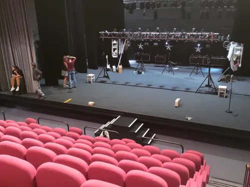 Le Festival « Rires et vins au féminin » revient pour divertir la...