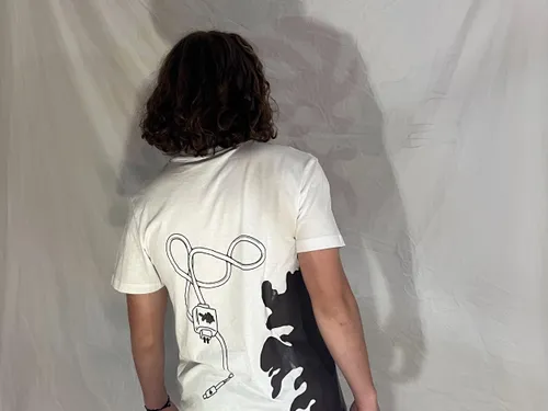 Un collégien dijonnais de 14 ans lance sa première marque de...