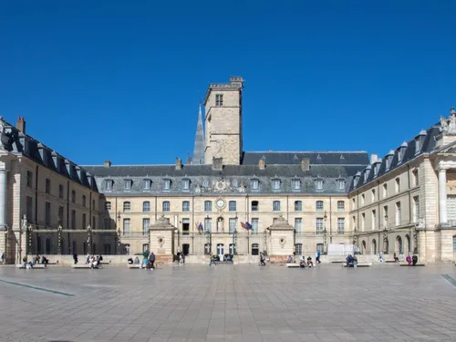 Conseil municipal : Dijon maintient le cap, une ville engagée,...
