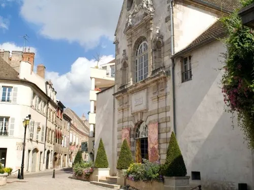 Beaune accueille le « Carrefour du Bien-Vivre » pour parler...