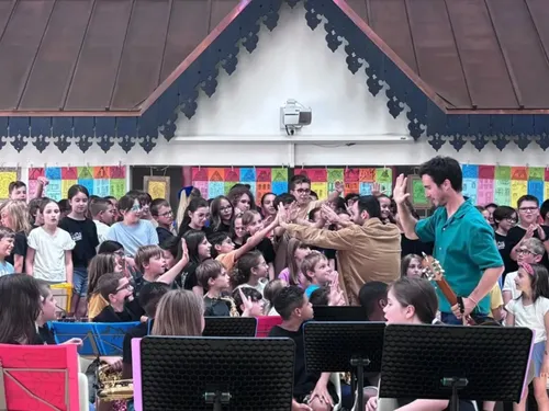 Votre enfant pourrait participer à la prochaine tournée de...