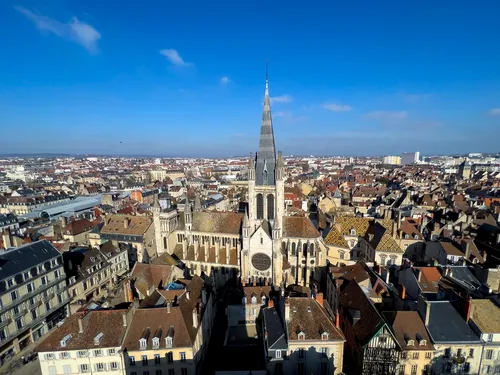 La Ville de Dijon renforce son dispositif face à la vigilance...