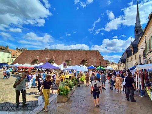 Le Marché des Festivinales fait son retour le 5 juillet au cœur de...