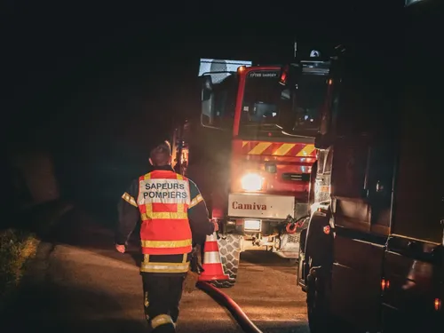 Incendie à Couchey : le feu stabilisé mais pas fixé