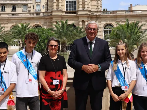 Des conseillers départementaux jeunes de Côte-d’Or de passage au...