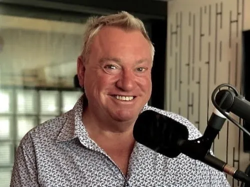 K6 va diffuser « derrière leurs mots », le podcast de Christophe...