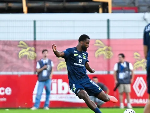 Elydjah Mendy quitte le DFCO 