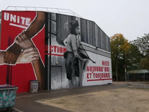 Des artistes dénoncent la « surveillance » des Tanneries et des...