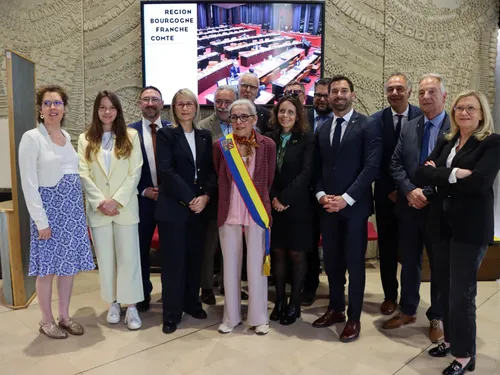 « Islamiste, antisémite et homophobe » : le RN s'oppose à la venue...