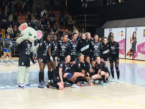 Handball féminin: 2 clubs au tapis !