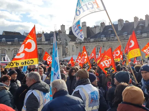 Le réseau Divia perturbé et des manifestations en Côte d'Or : les...