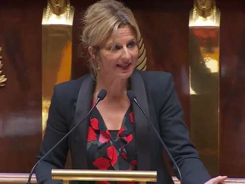 Océane Godard salue l’adoption de la proposition de loi sur l’aide...