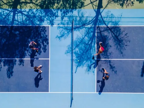 Venez essayer le « pickleball » à Norges-la-Ville 