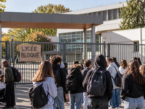 Mobilisations lycéennes : la FCPE Bourgogne appelle au dialogue et...