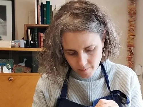 Découvrez le métier de relieur doreur