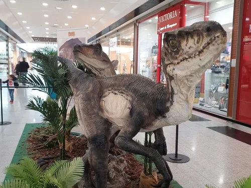 En vidéo : des dinosaures au centre commercial Grand Quetigny