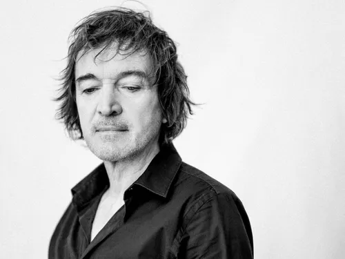 Cali en concert à Beaune : une étape de la tournée « Révoltes &...