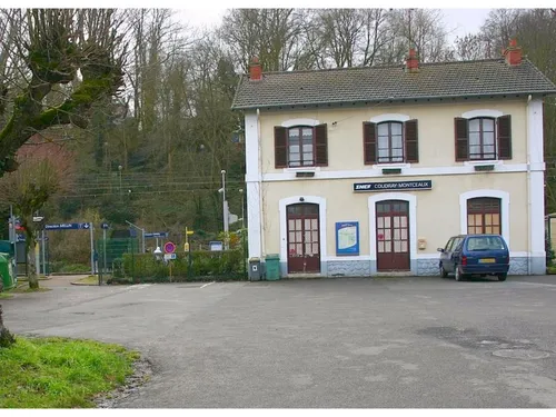 La gare SNCF du Coudray-Montceaux change de visage