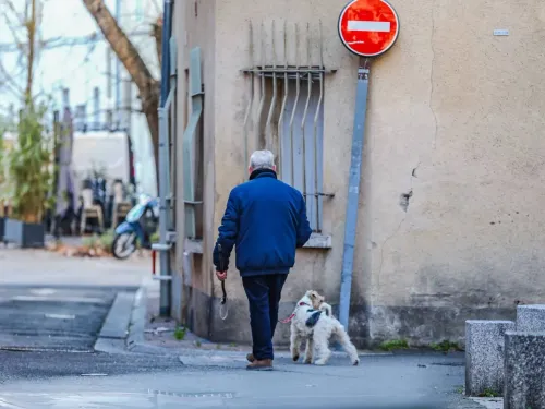 Cette boulangerie de l'Oise porte plainte à cause de pipi de chien...