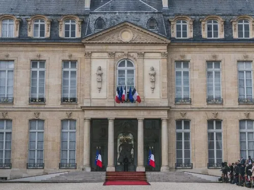 Emmanuel Macron reçoit aujourd’hui le président syrien par intérim