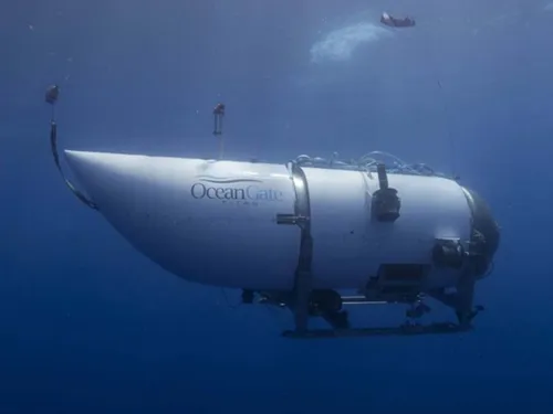 Sous-marin perdu près du Titanic : l'espoir de retrouver les...