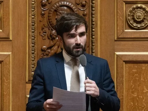 Un sénateur samarien veut réguler Airbnb