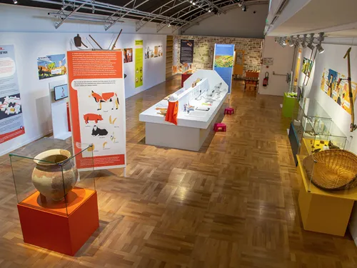 Saint-Cyr-sur-Morin : une expo fait voyager les visiteurs dans le...