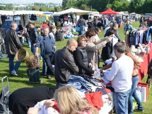 Longjumeau annonce le retour de sa brocante, plus que deux jours...