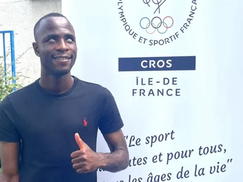 L'ambassadeur du Comité régional olympique et sportif...