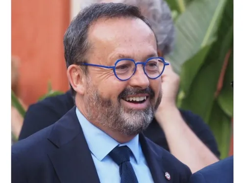 Yannick Neuder à Savigny-le-Temple ce jeudi après-midi