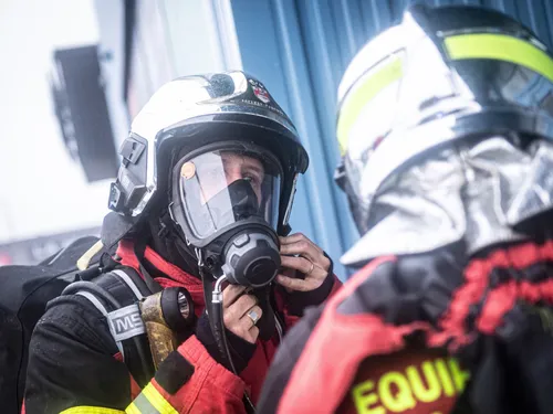 Huit pompiers du centre de secours de Moreuil honorés hier