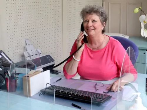 La prise de rendez-vous facilitée à Epernon pour les cartes...