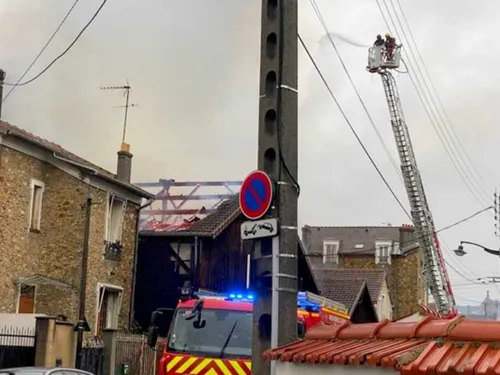 Un incendie a fait d'importants dégâts mardi matin à Corbeil-Essonnes