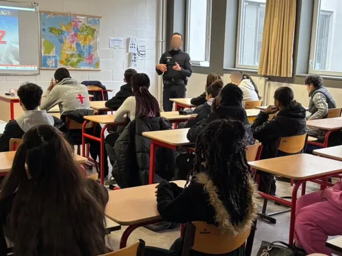 Les policiers yvelinois à la rencontre des lycéens 