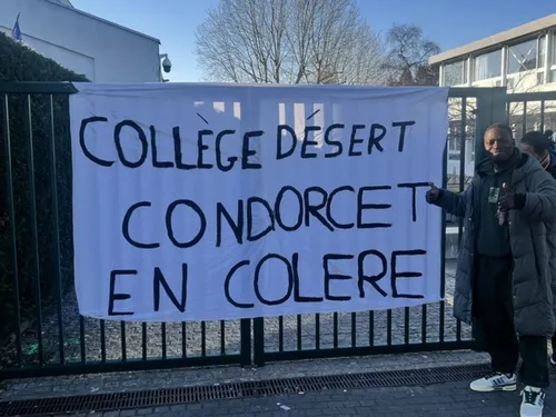 Les professeurs du collège Condorcet à Dourdan ne font pas cours ce...