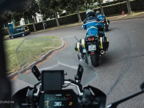 Les policiers yvelinois remerciés par de jeunes parents 