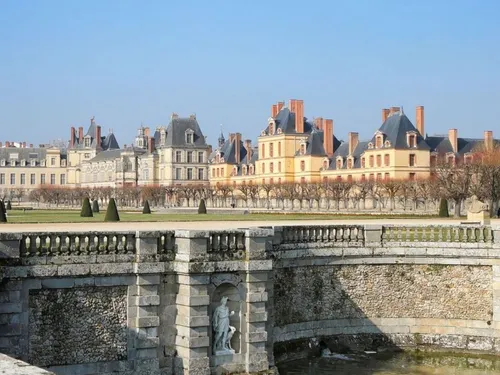 Le parc du château de Fontainebleau à nouveau visité en pleine nuit